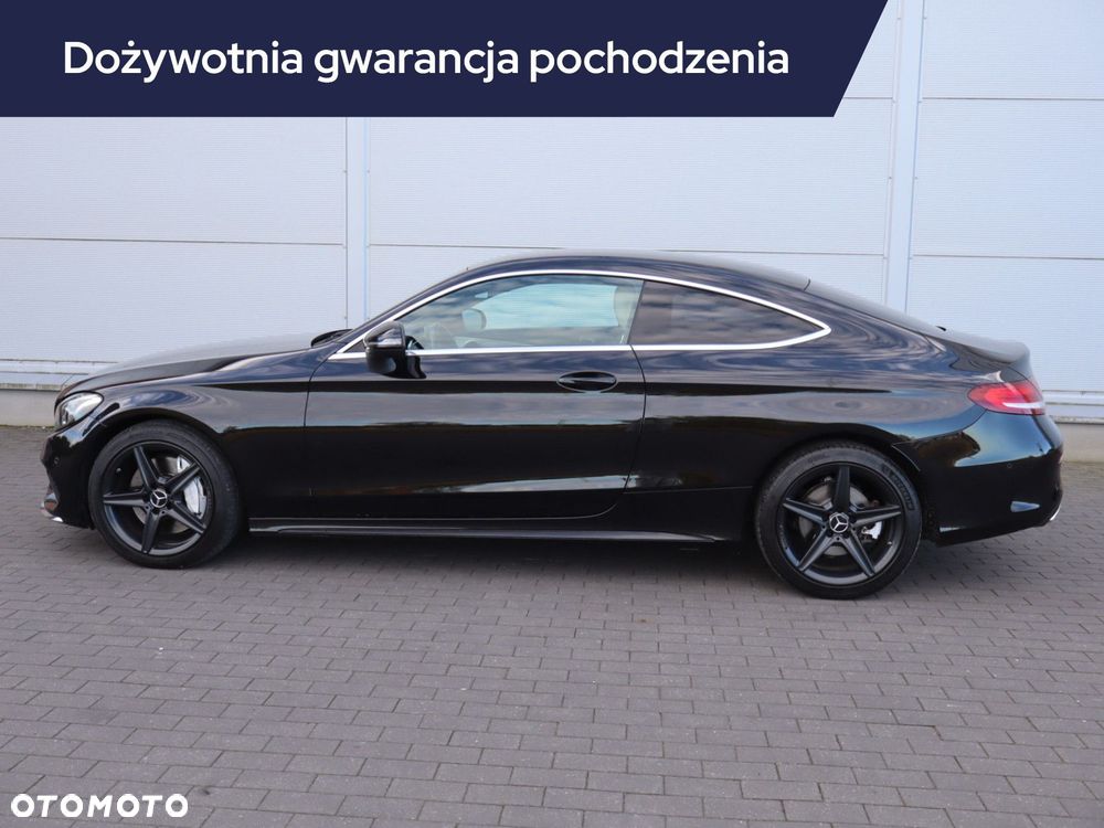 Mercedes-Benz C-Class 2016 photo 3