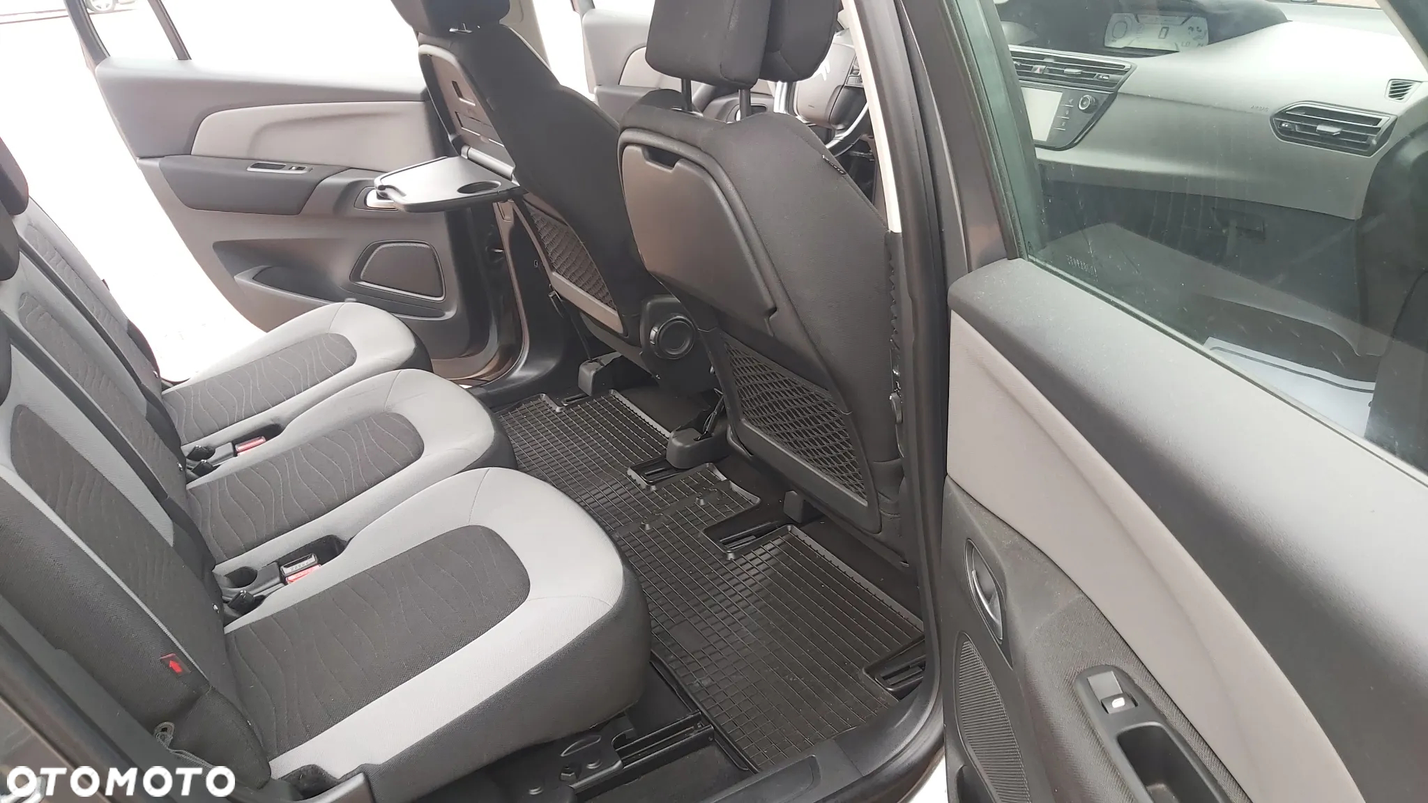 Citroën C4 Picasso e-HDi 115 Exclusive - 16