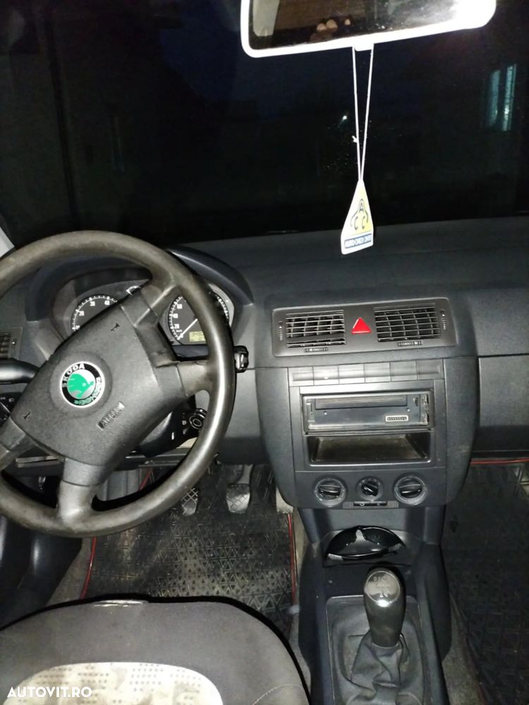 Skoda Fabia Combi 1.4 Comfort - 5