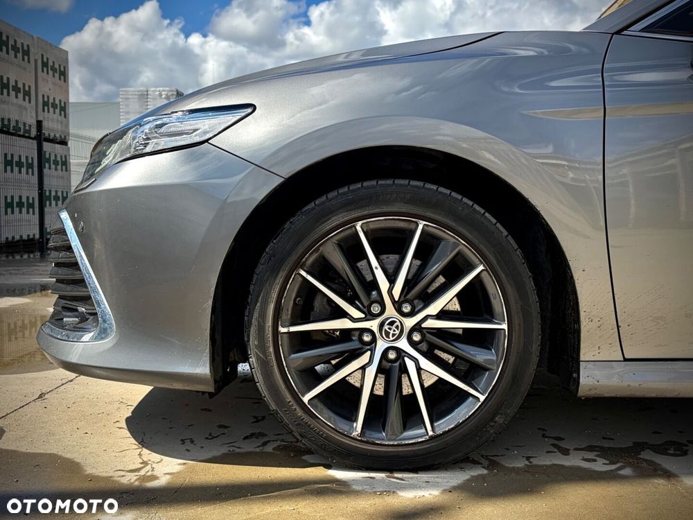 Toyota Camry 2.5 Hybrid Executive CVT - 9
