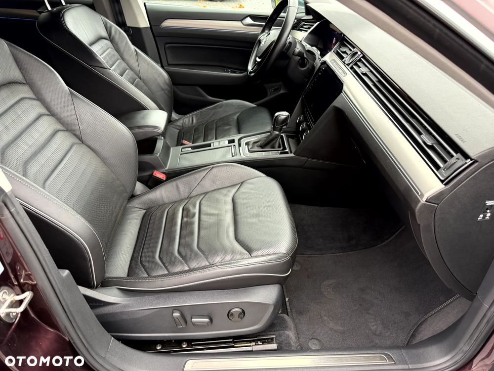 Volkswagen Arteon 2.0 TDI Bi-Turbo SCR 4Mot Elegance DSG - 28