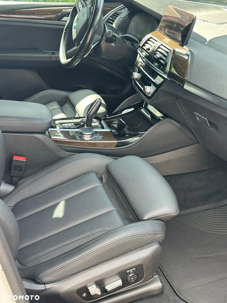 BMW X4 xDrive30i xLine sport - 25