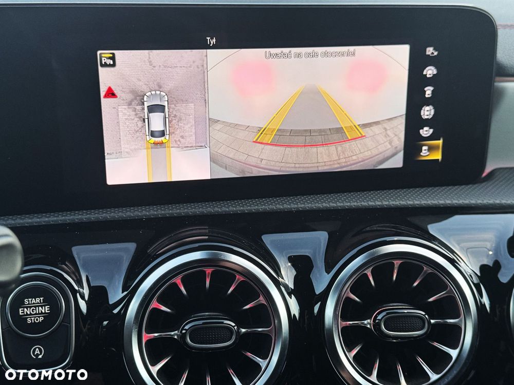 Mercedes-Benz CLA - 16