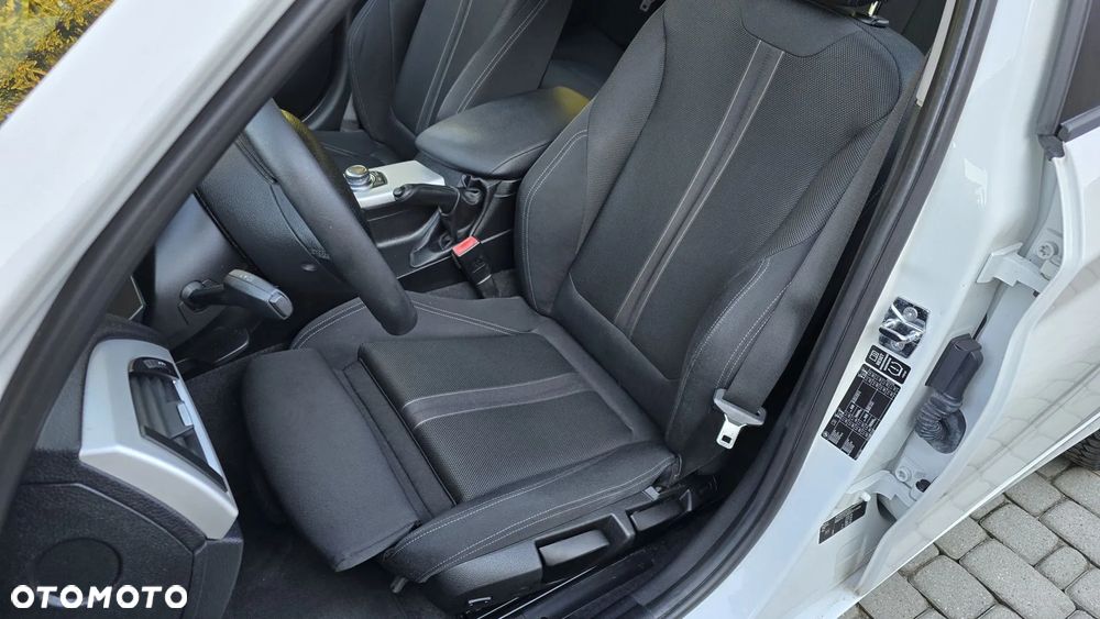 BMW Seria 1 116d - 16