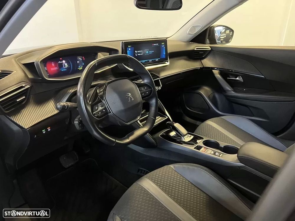 Peugeot e-2008 50 kWh Allure - 6