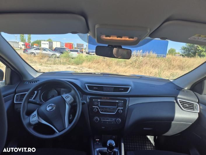 Nissan Qashqai 1.5 DCI Start/Stop N-Connecta - 24