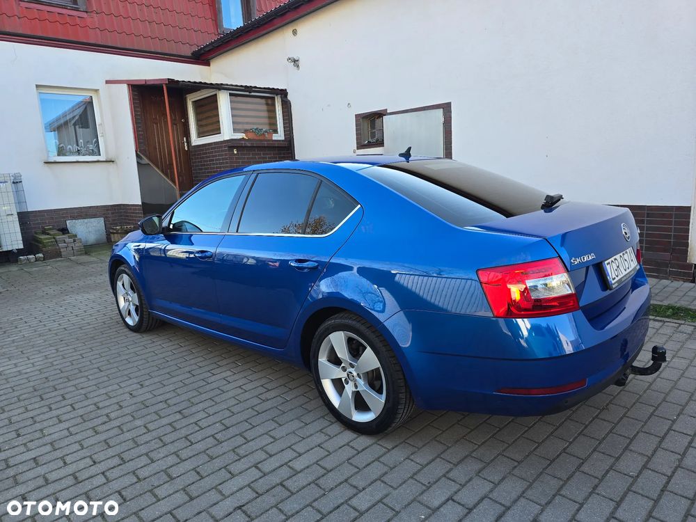 Skoda Octavia 2.0 TDI Style DSG - 2