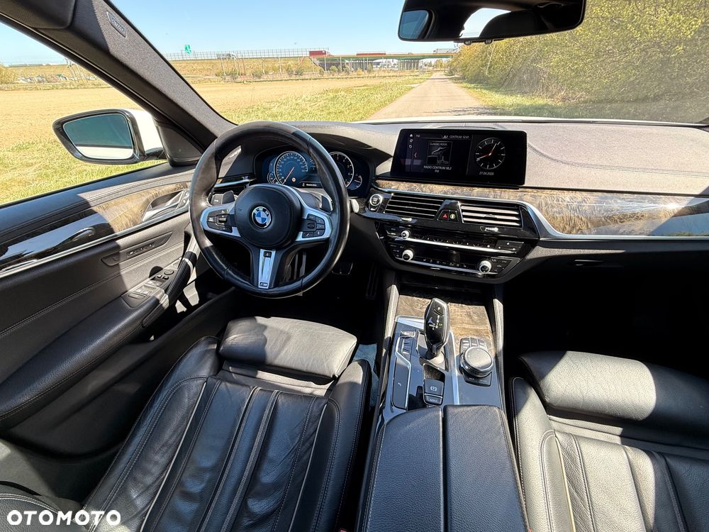 BMW Seria 5 540i M Sport sport - 17