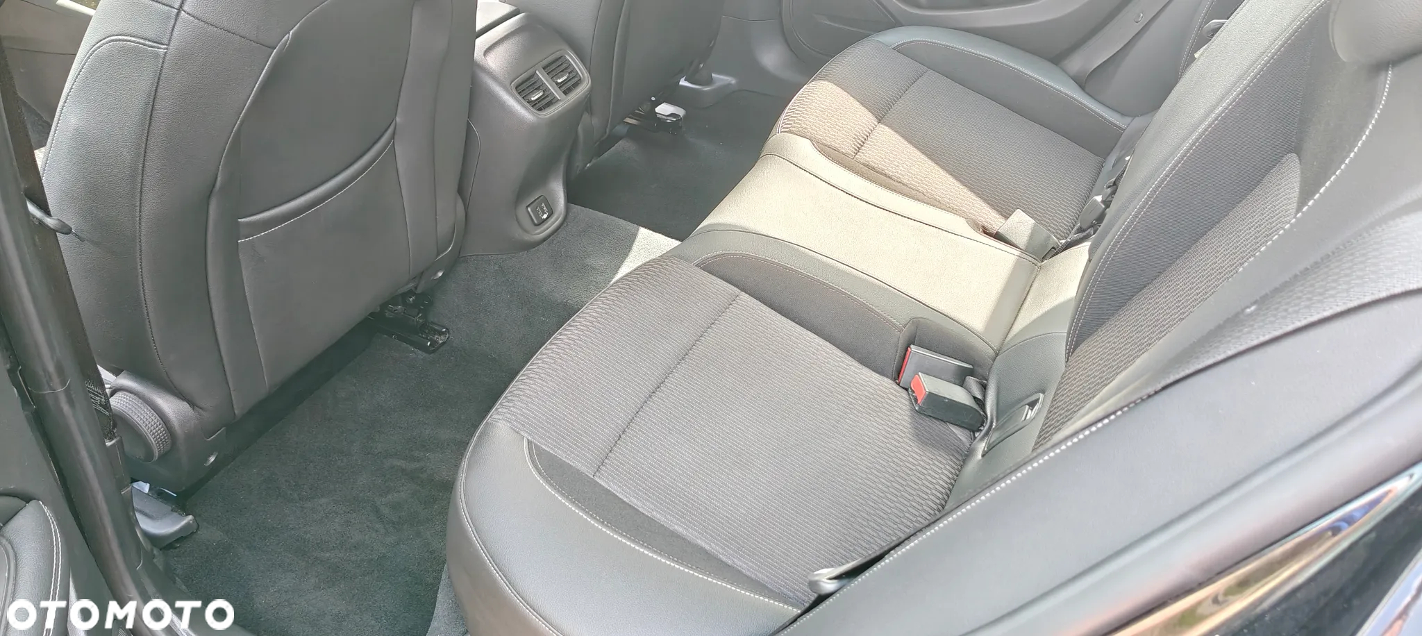 Opel Insignia - 12