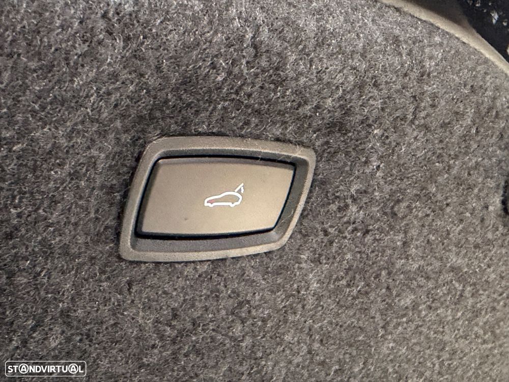 Porsche Taycan 4S Bateria Performance Plus - 23