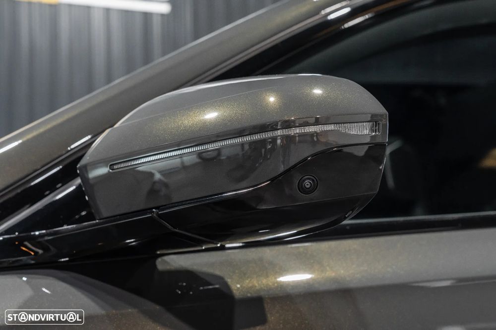 BMW 750 750e xDrive Pack Desportivo M - 33