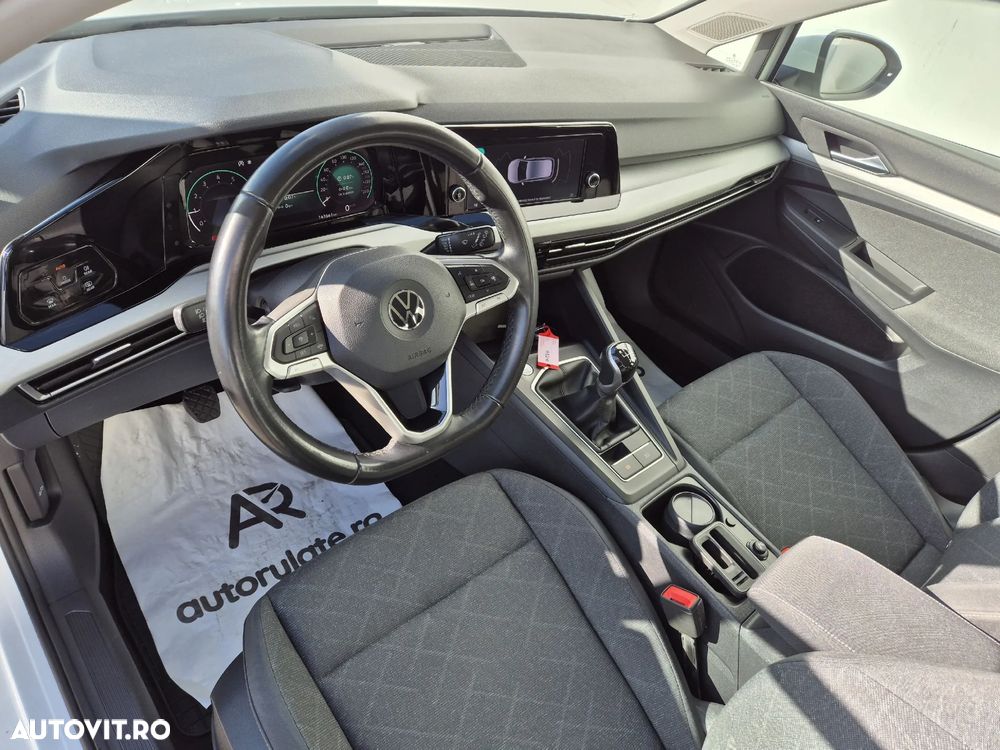 Volkswagen Golf 1.5 TSI ACT Life - 9