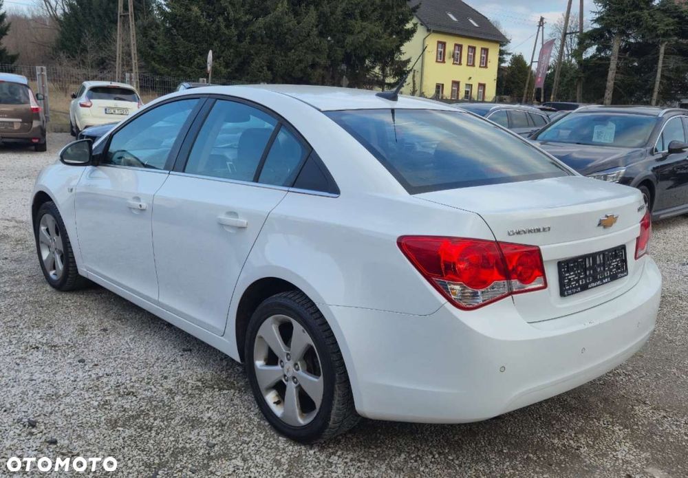 Chevrolet Cruze - 4