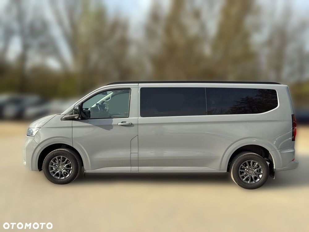 Volkswagen Caravelle - 8