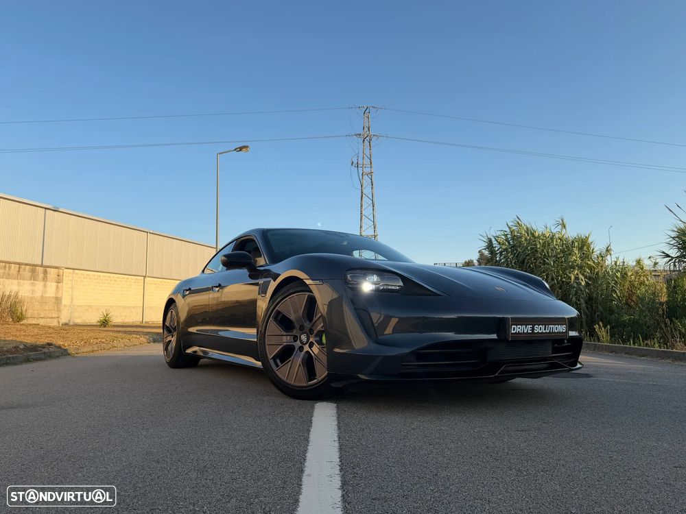 Porsche Taycan Standard - 3