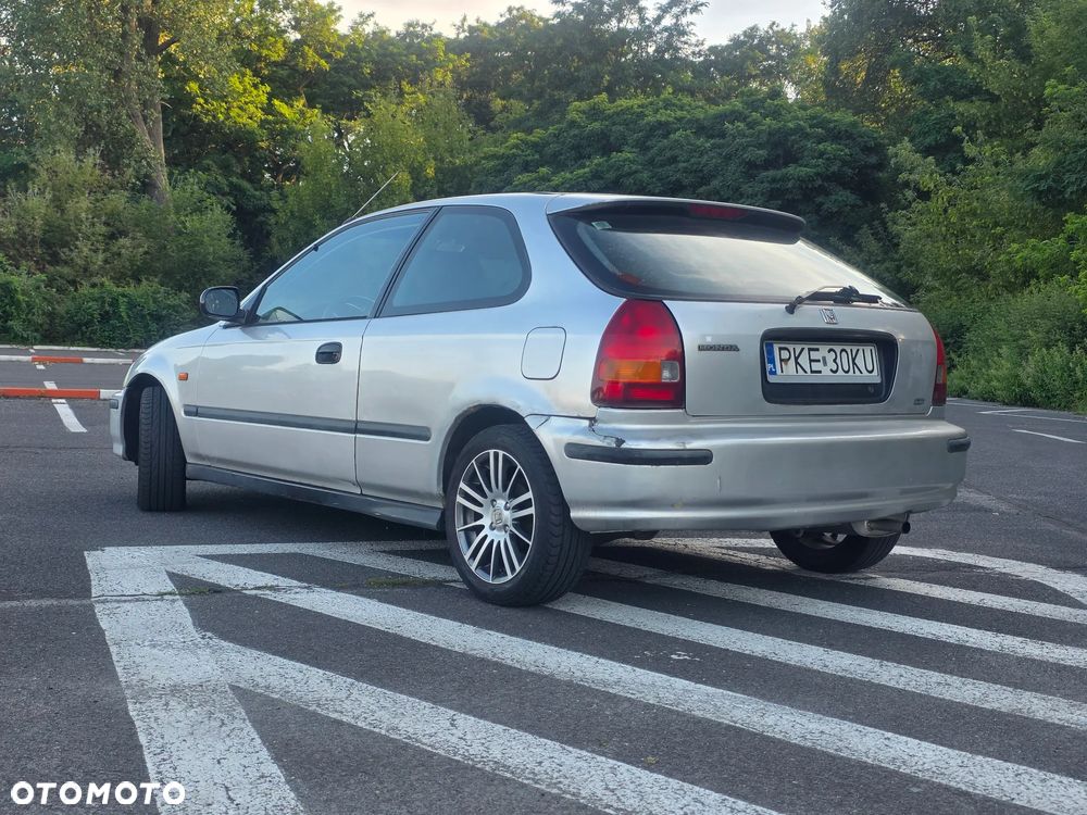 Honda Civic - 4
