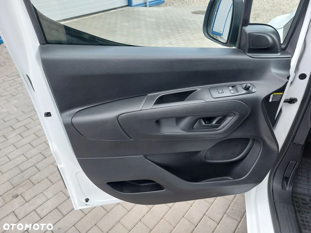 Opel Combo - 11