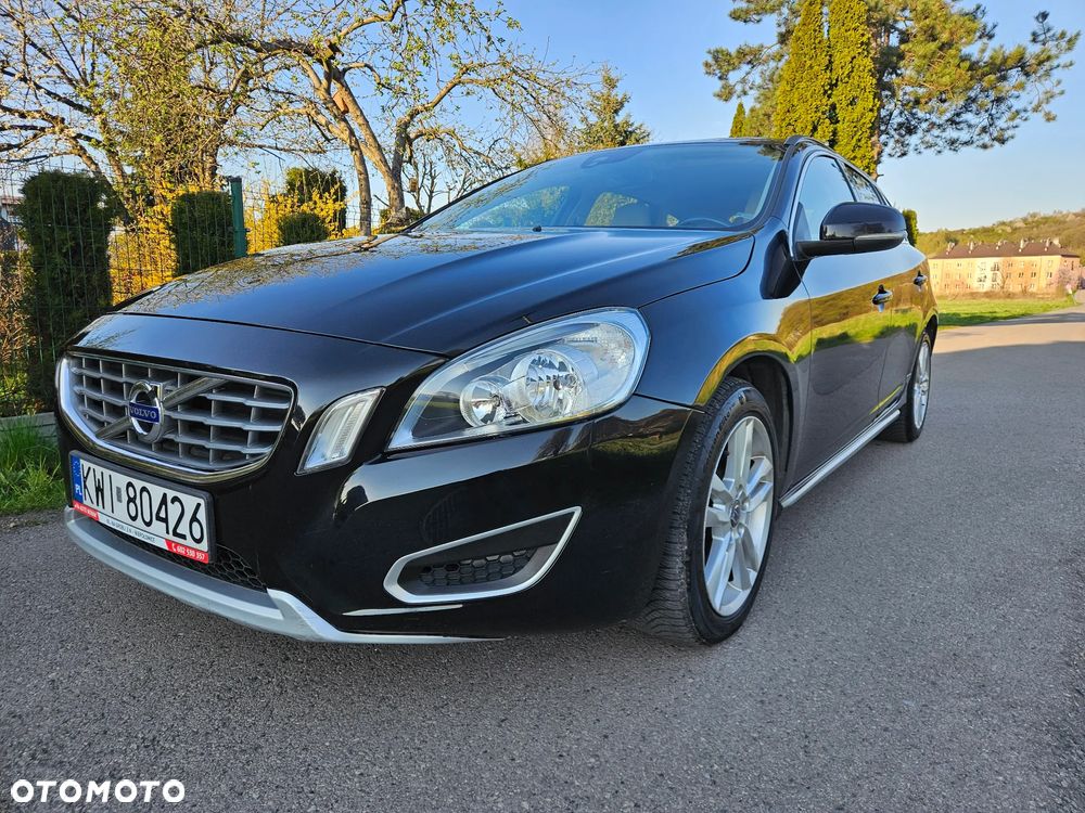 Volvo V60 D4 Momentum - 2