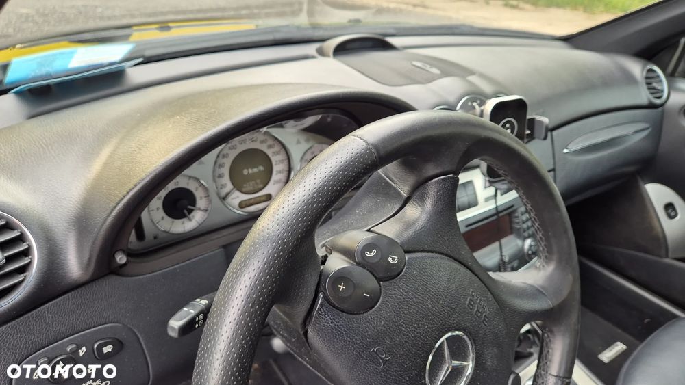 Mercedes-Benz CLK - 9