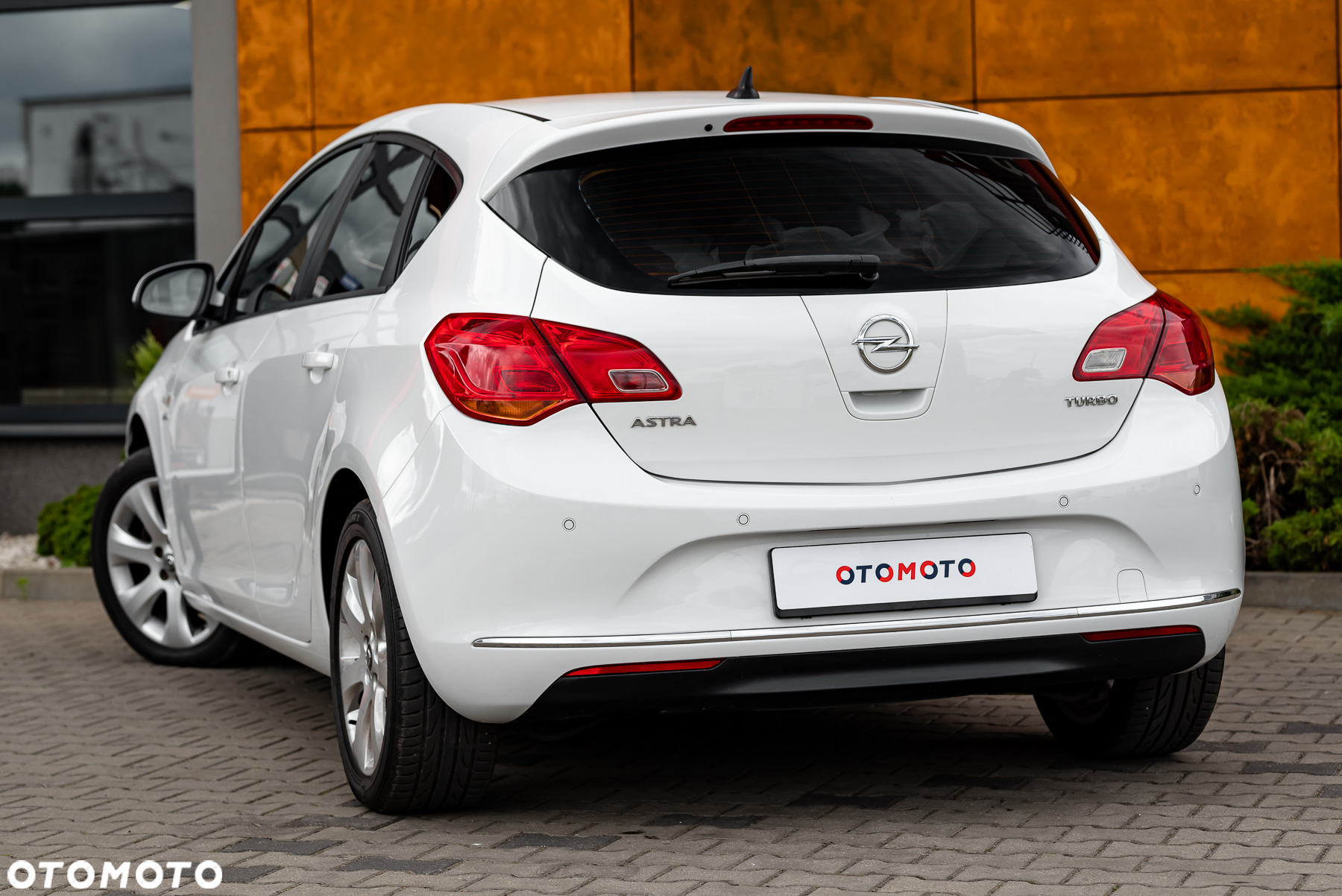 Opel Astra 1.4 Turbo Cosmo - 3