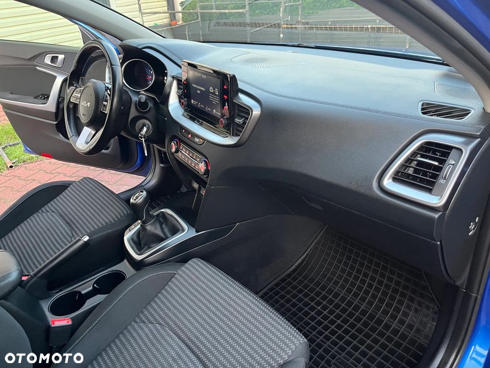 Kia Ceed 1.5 T-GDI M - 25