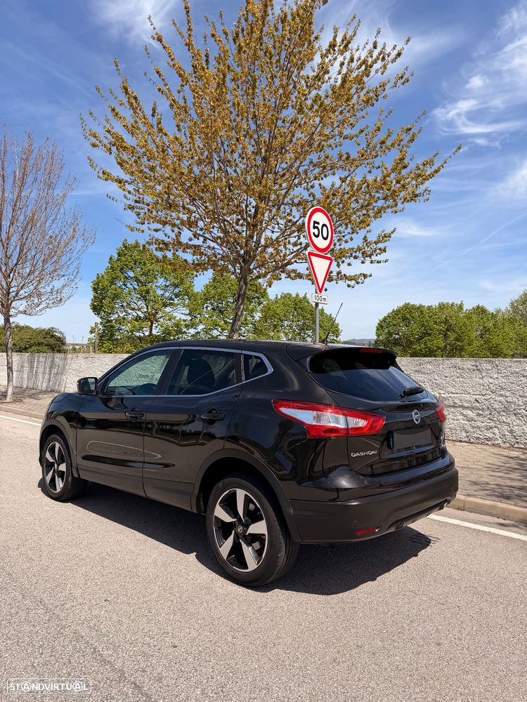 Nissan Qashqai 1.5 dCi 360 - 6