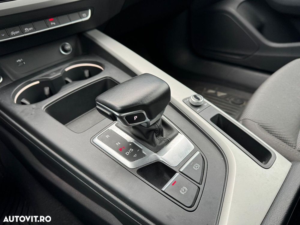 Audi A4 2.0 40 TFSI quattro S tronic MHEV Advanced - 11