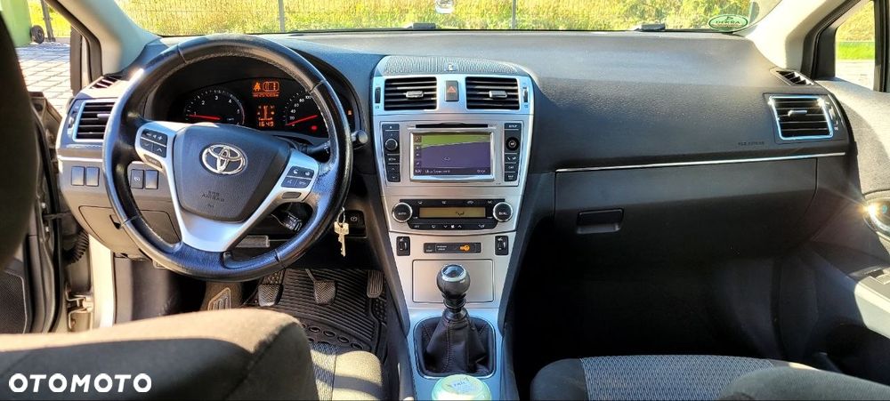Toyota Avensis 2.2 D-4D Sol Plus NAVI - 8