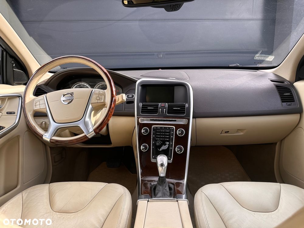 Volvo XC 60 - 8