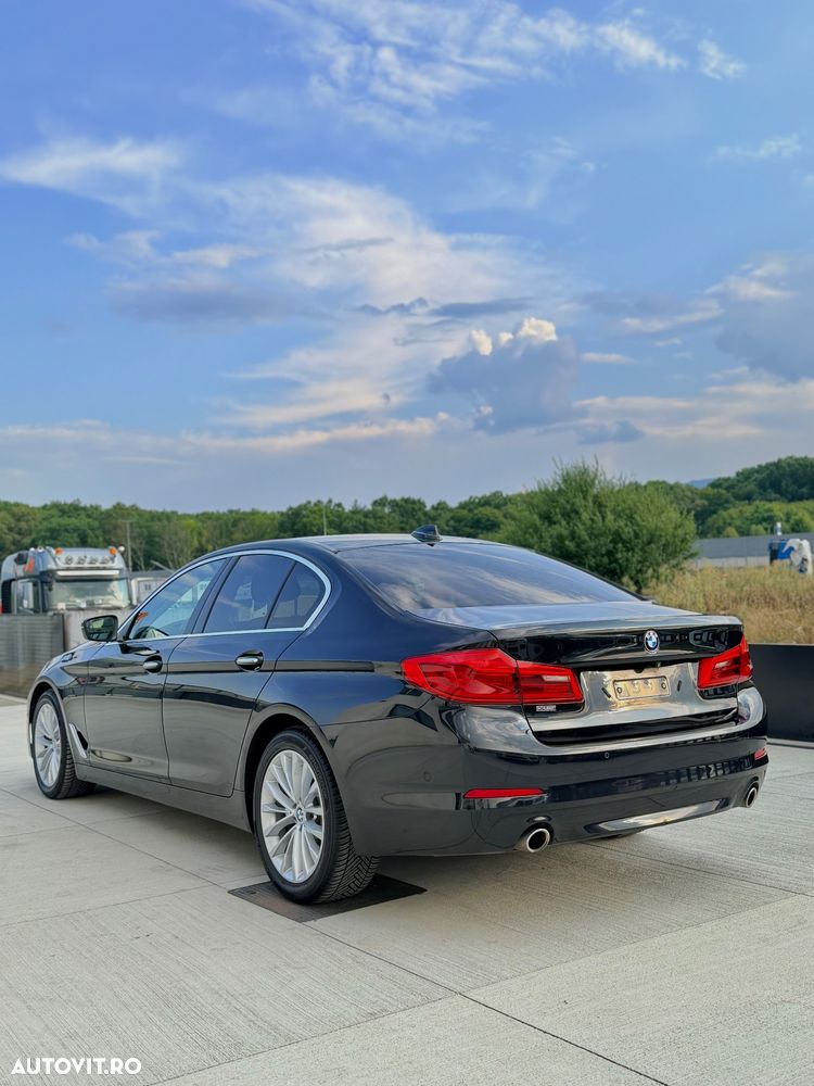 BMW Seria 5 520d AT - 9