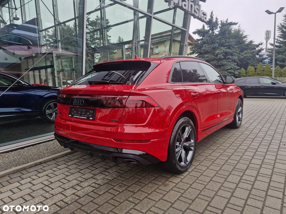 Audi Q8 - 6