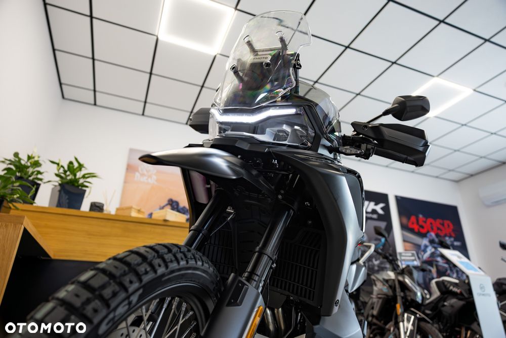 CFMoto MT-X - 7