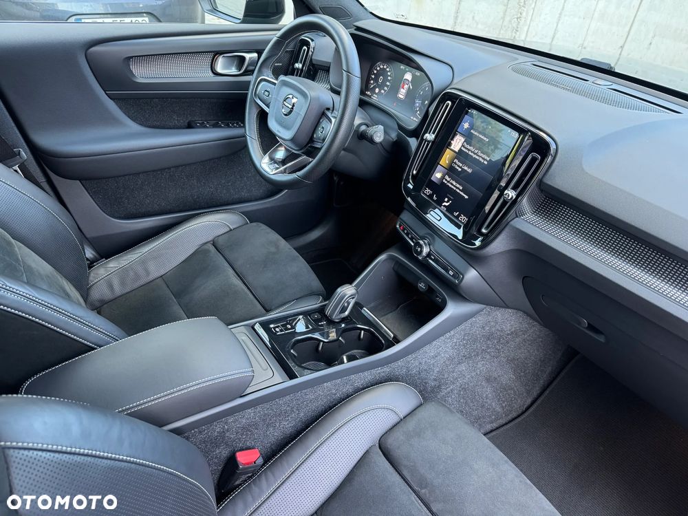 Volvo XC 40 T4 R-Design - 18