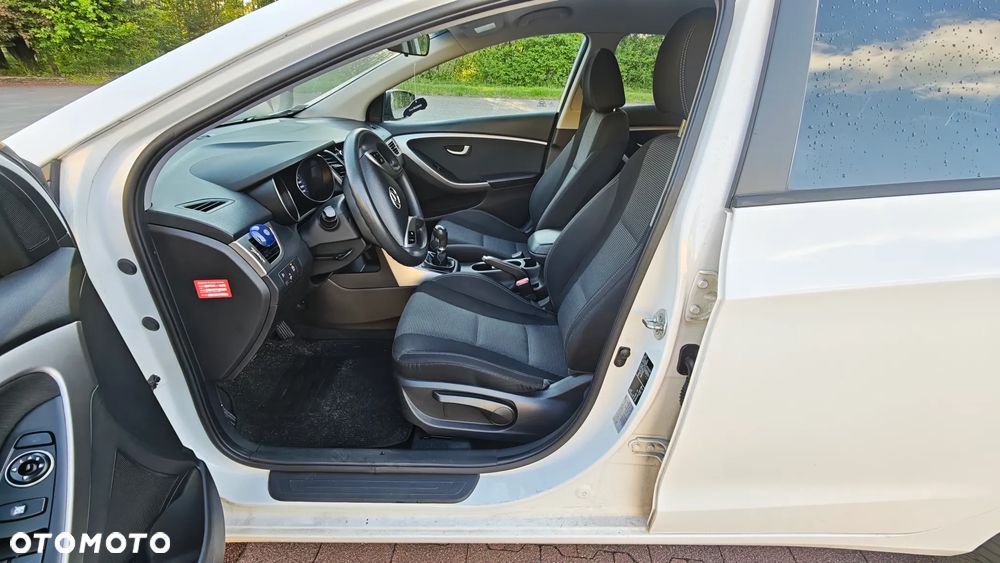 Hyundai i30 1.6 CRDi BlueDrive Comfort - 14