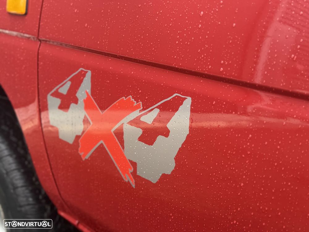 Nissan PICK-UP D21 TD 25 4X4 3 LUGARES - 18