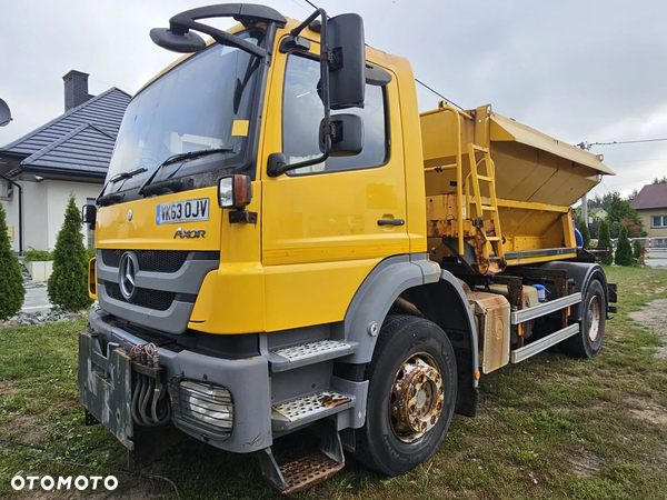 Mercedes-Benz AXOR 1824
