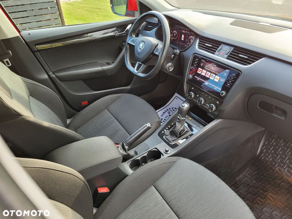 Skoda Octavia 2.0 TDI SCR 4x4 Style DSG - 38