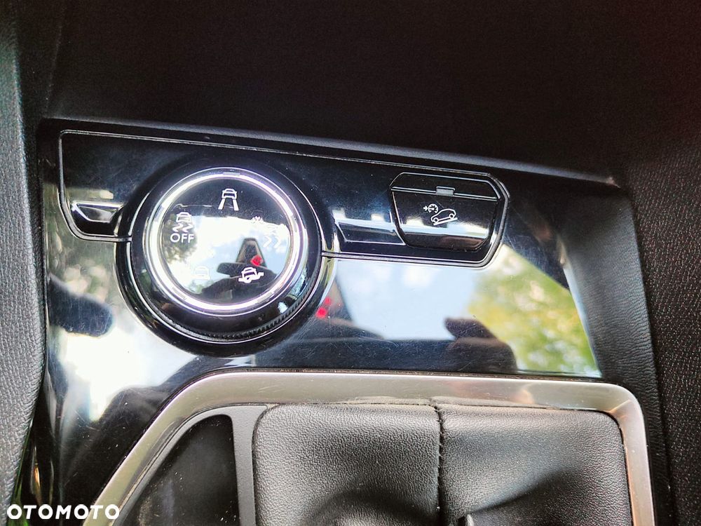Peugeot 3008 1.6 HDi Active - 30