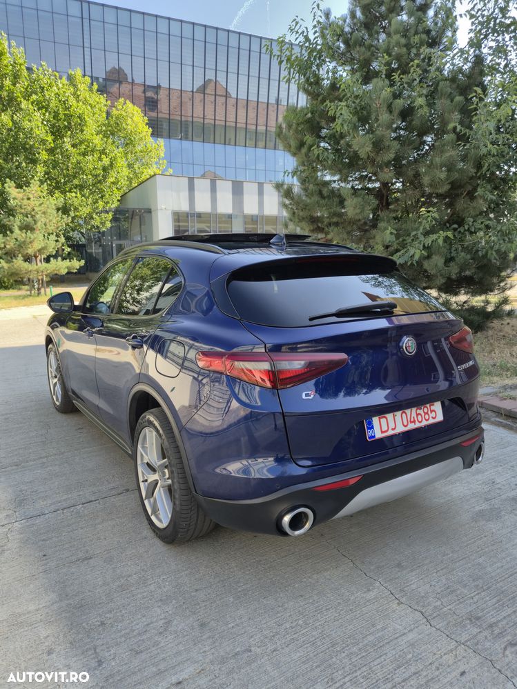 Alfa Romeo Stelvio 2.0 Turbo 16V AT8-Q4 Veloce Ti - 24