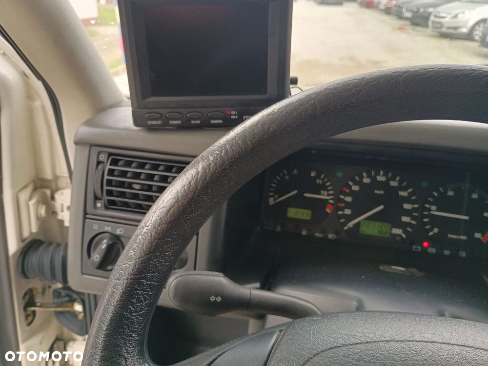 Volkswagen Transporter - 18