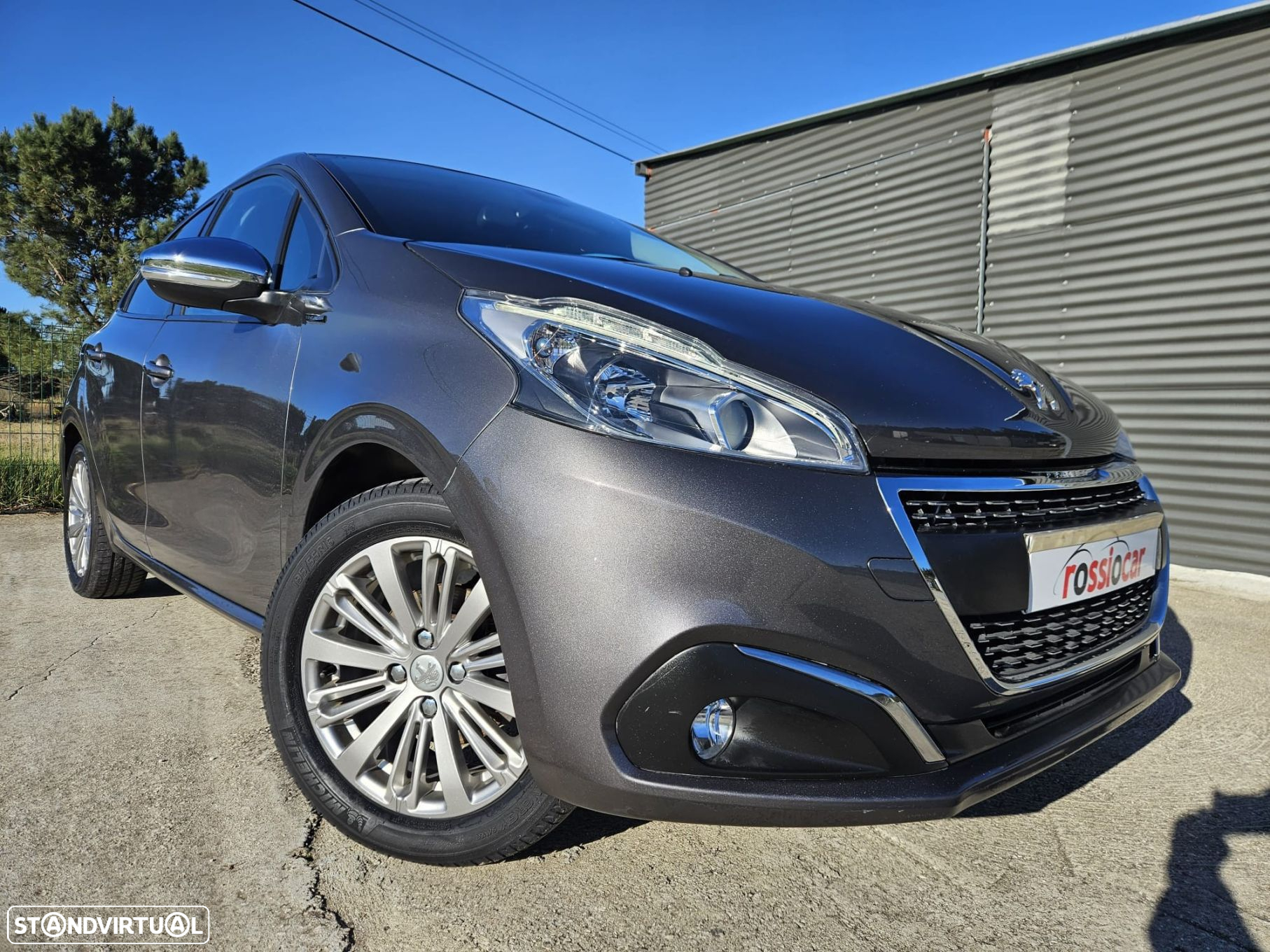 Peugeot 208 1.2 PureTech Signature - 47