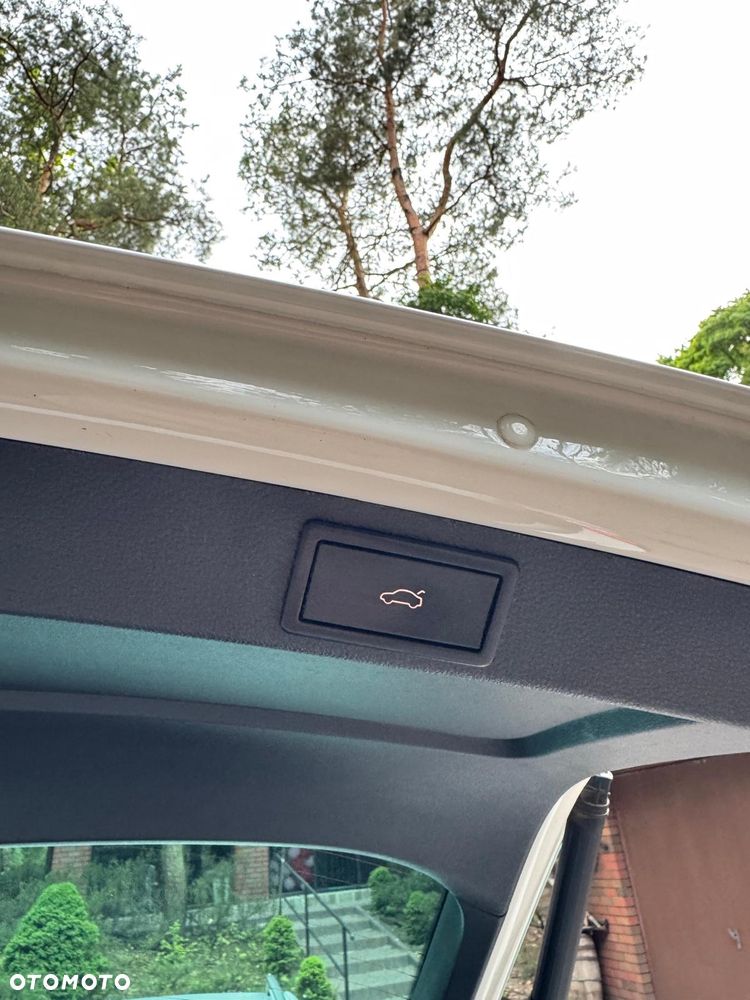 Skoda Octavia 1.8 TSI Elegance DSG - 11