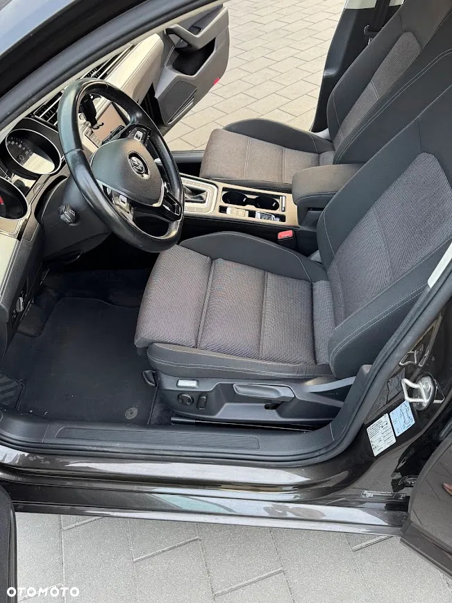 Volkswagen Passat 2.0 TDI BMT Comfortline DSG - 9