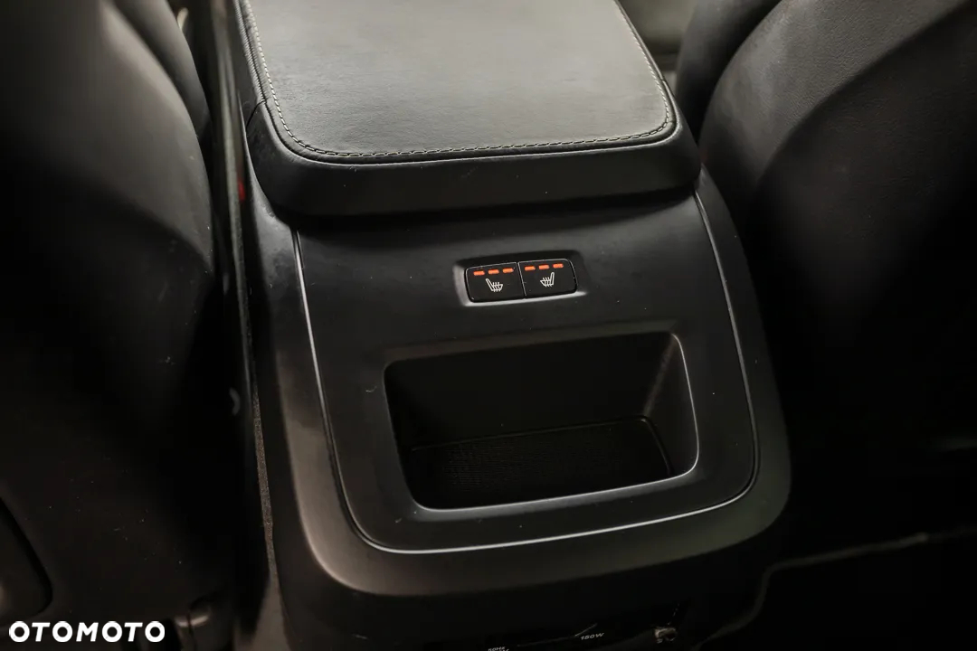 Volvo V90 - 40