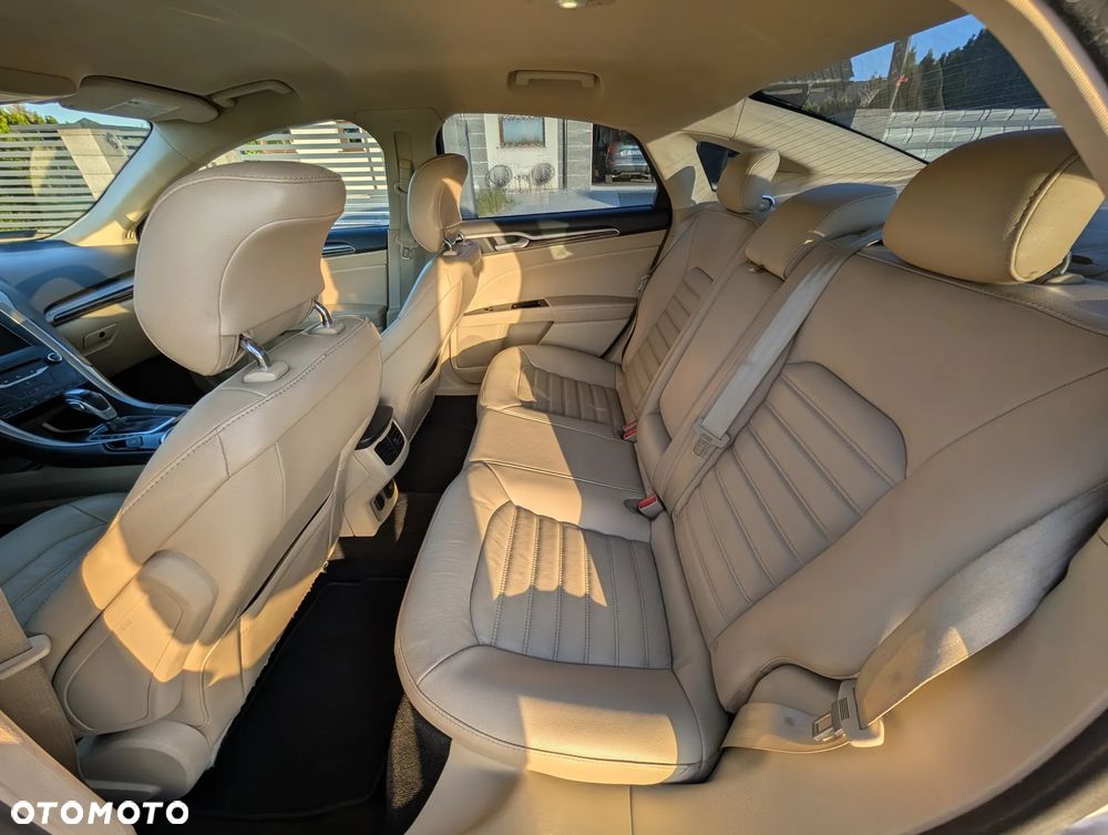 Ford Mondeo - 10