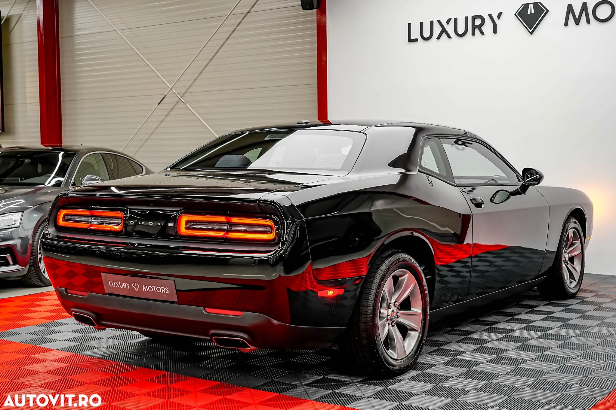Dodge Challenger Automatik SXT Plus - 12