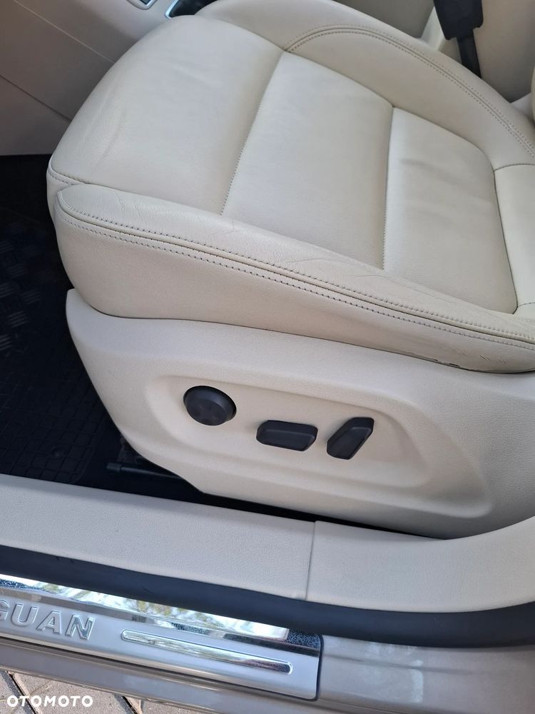 Volkswagen Tiguan - 28
