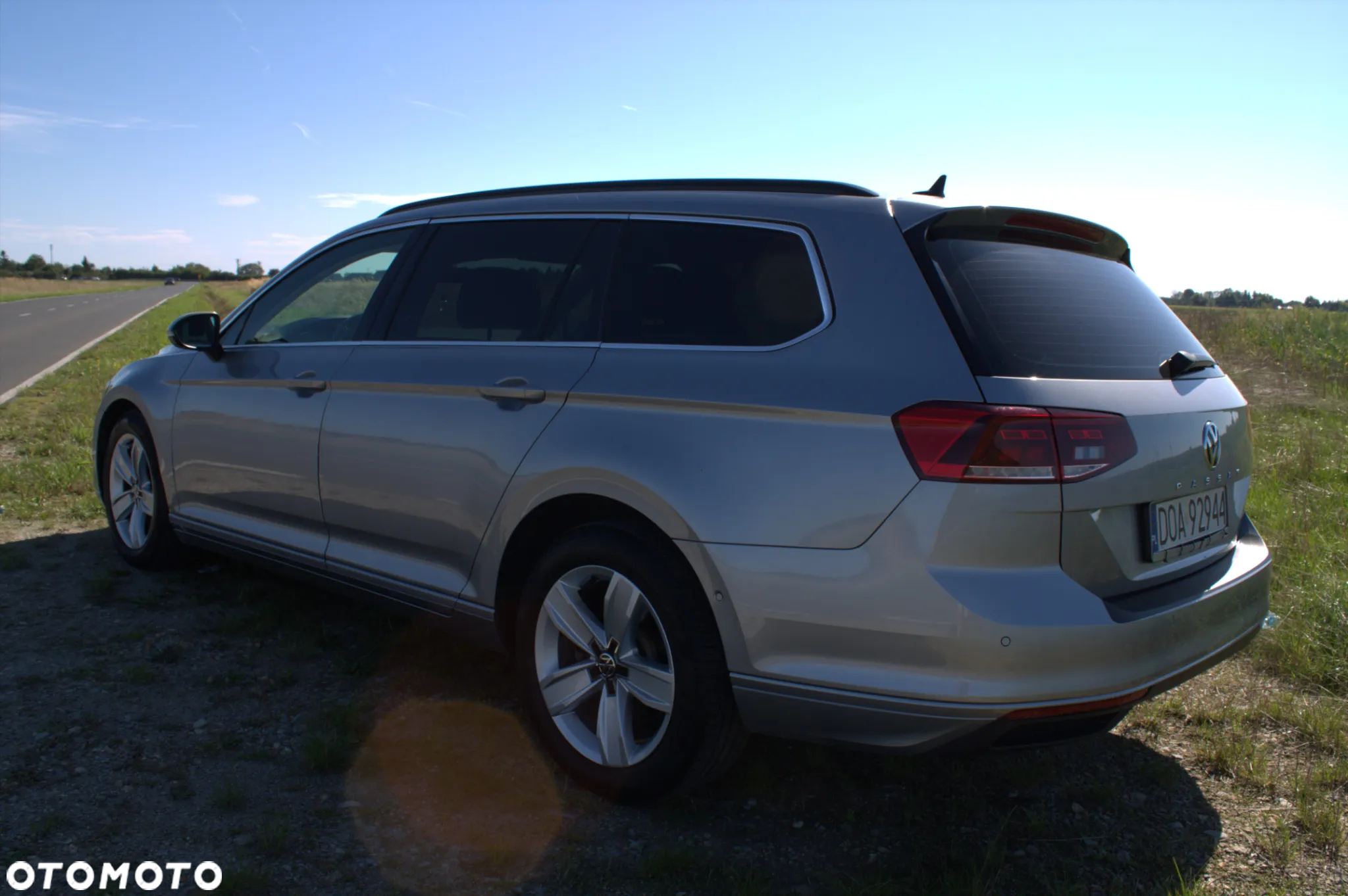 Volkswagen Passat Variant 2.0 TDI SCR DSG Business - 3