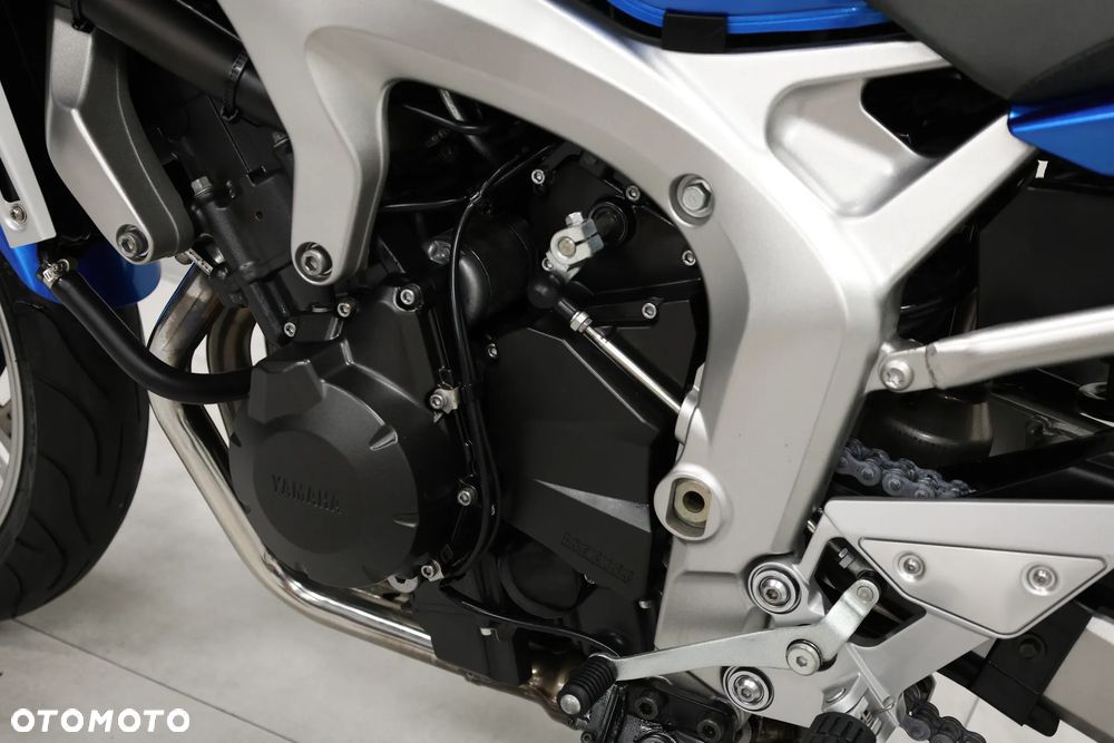 Yamaha FZ - 39
