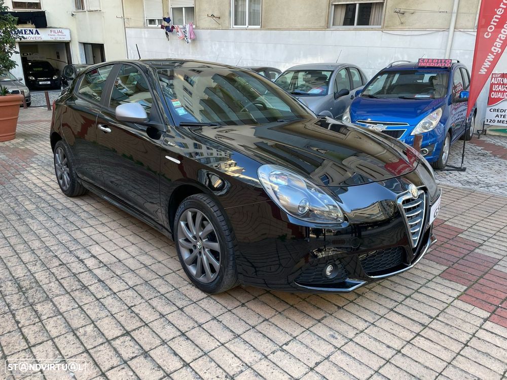 Alfa Romeo Giulietta 1.6 JTDm Veloce - 3
